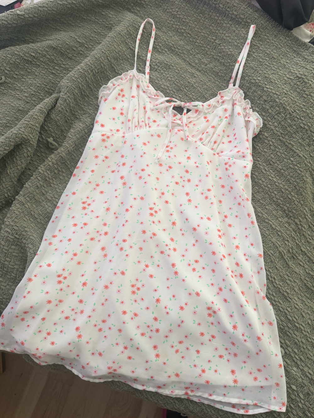 💐 White Floral Summer Dress